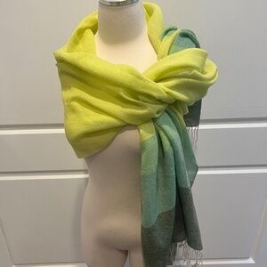 Gorgeous Large Shawl/Wrap Lightweight Wool/Cashmere, Chartreuse Pistachio Olive